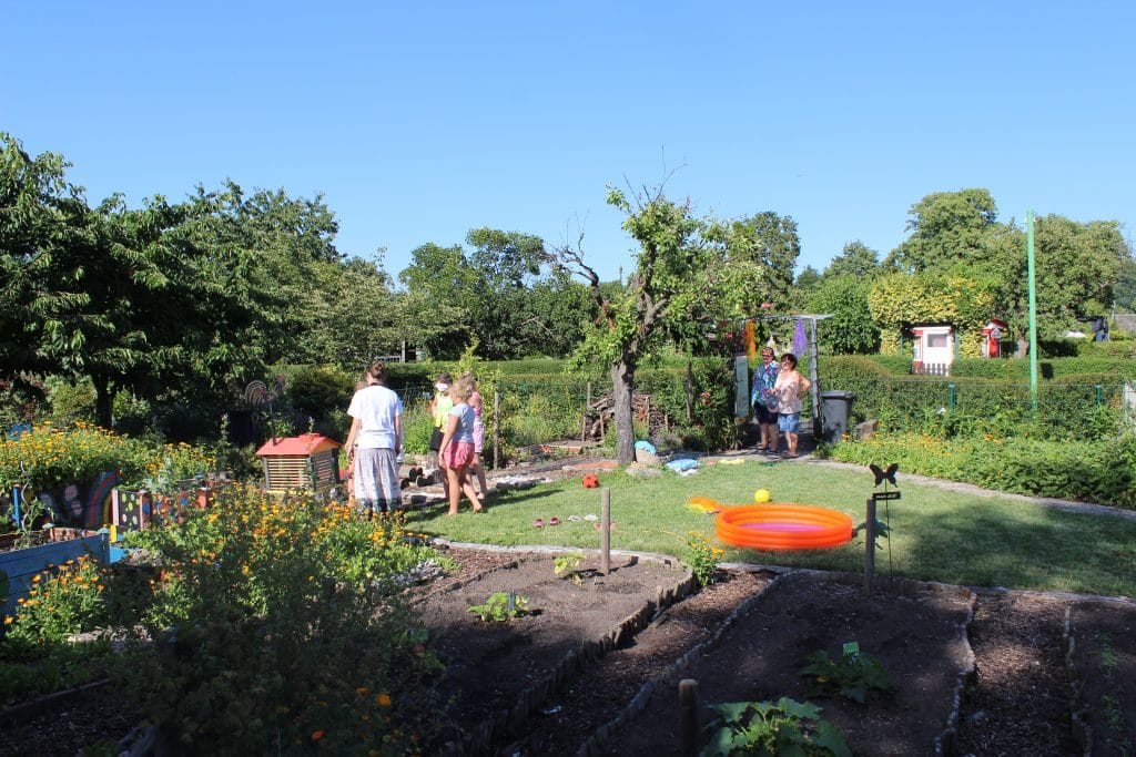 Costruzione del parco giochi del centro per famiglie Manna a Berlino