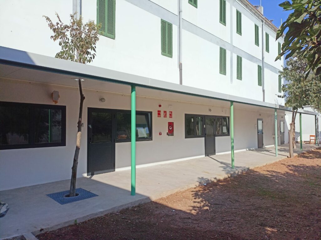 La parte recién construida de la escuela