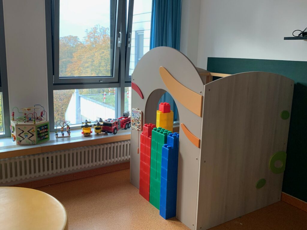 Nuevo equipamiento para la sala de juegos de pediatría