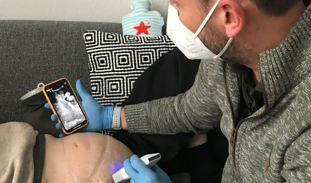 Esame di un paziente con il dispositivo Vscan Air